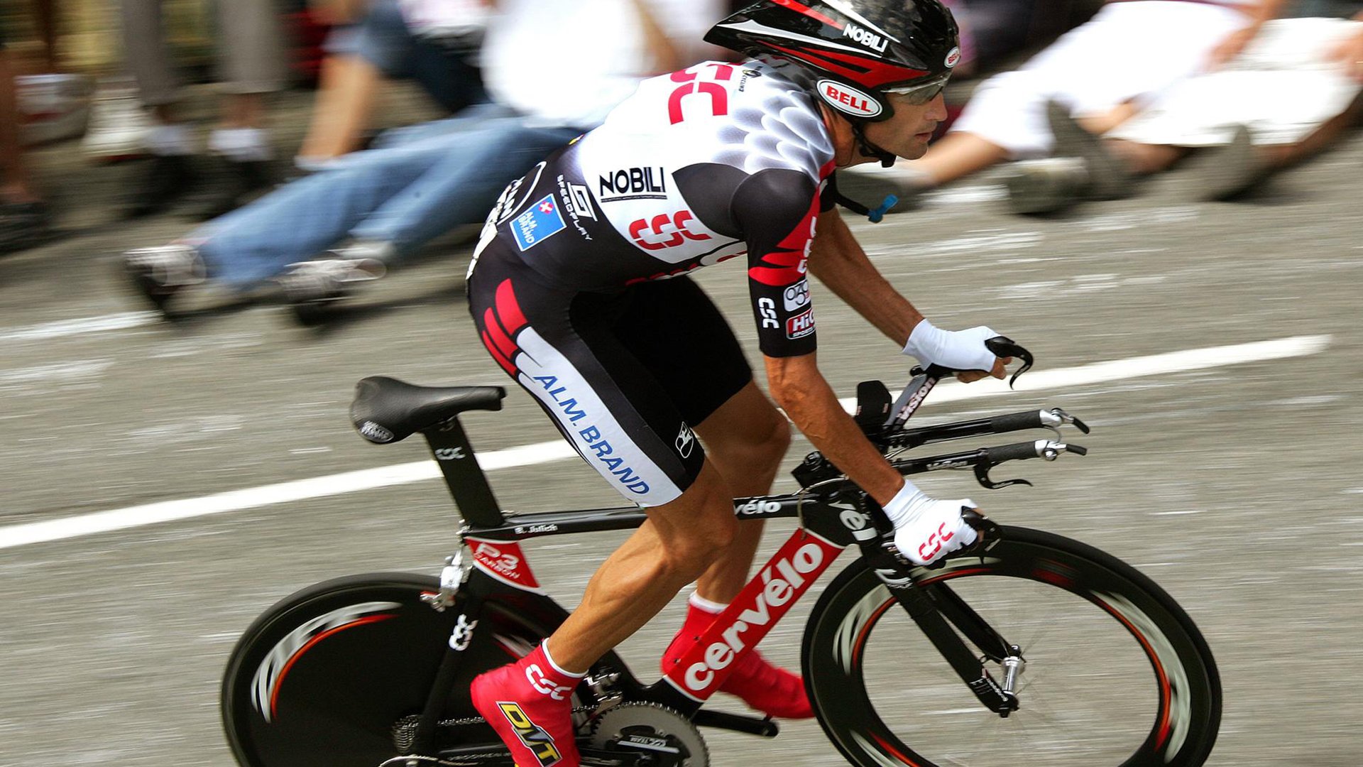 乐鱼在线登录-【泰蒂斯闪耀赛场】费城队新星费尔南多·泰蒂斯破纪录，费尔迪南特